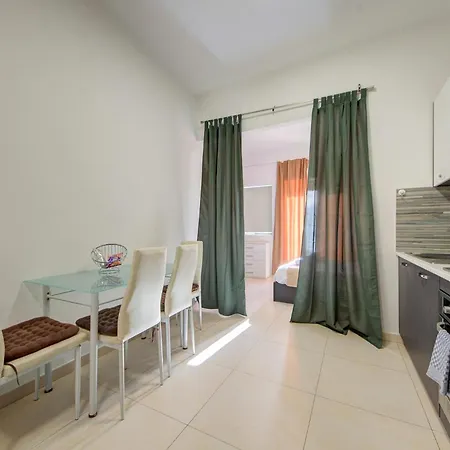 Cozy With Stunning Dome Views By 360 Estates Διαμέρισμα