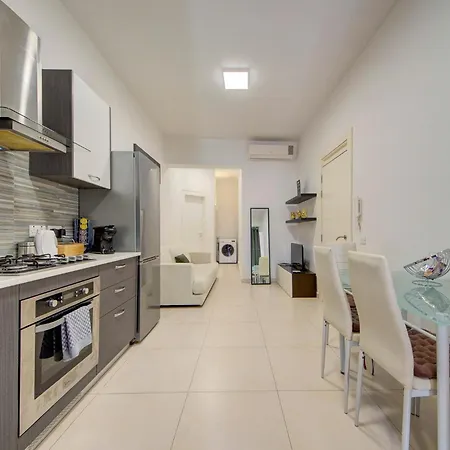 Cozy With Stunning Dome Views By 360 Estates Apartment *