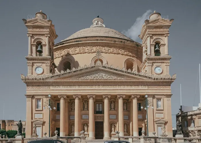 Cozy With Stunning Dome Views By 360 Estates